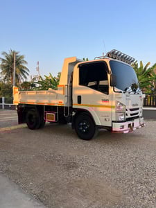 ขายอีซูซุNMR130ดั้ม 3 คิว