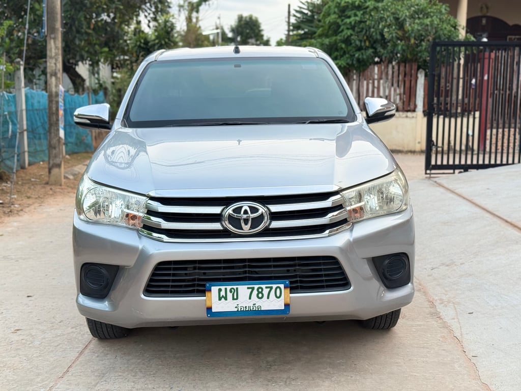 กระบะพร้อมใช้ราคาเบาเบา โตโยต้ารีโว่ 2.4 เจพลัส พร้อมลุย กระบะพร้อมใช้ราคาเบาเบา โตโยต้ารีโว่ 2.4 เจพลัส พร้อมลุย