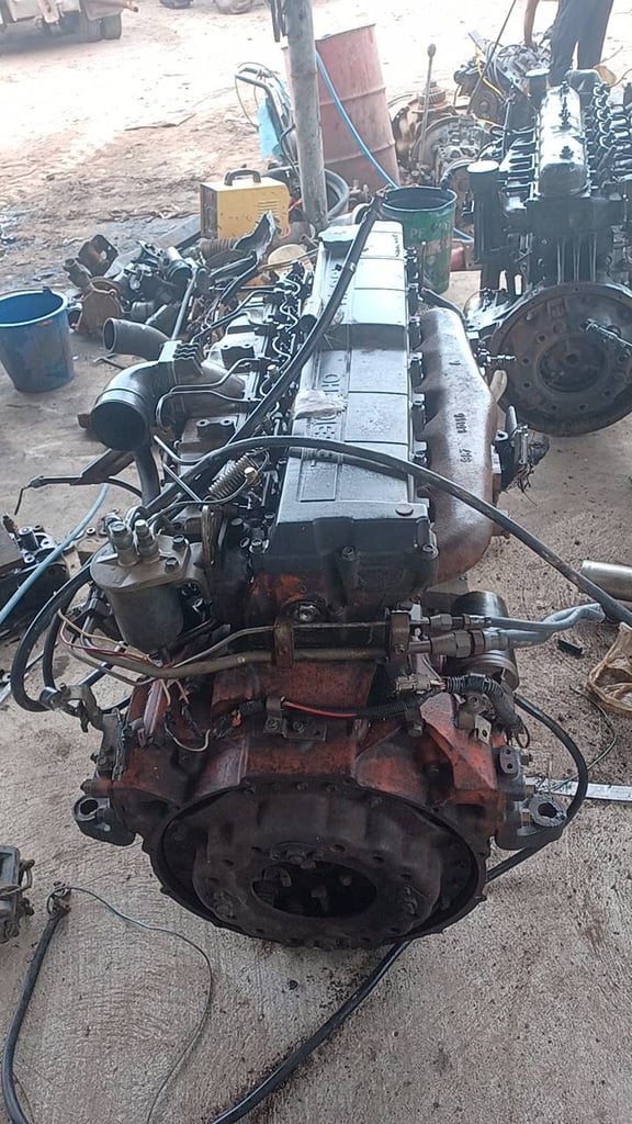 เครื่อง ISUZU 6HE1 195 แรงม้า 49000 บาท พร้อมใช้งาน 