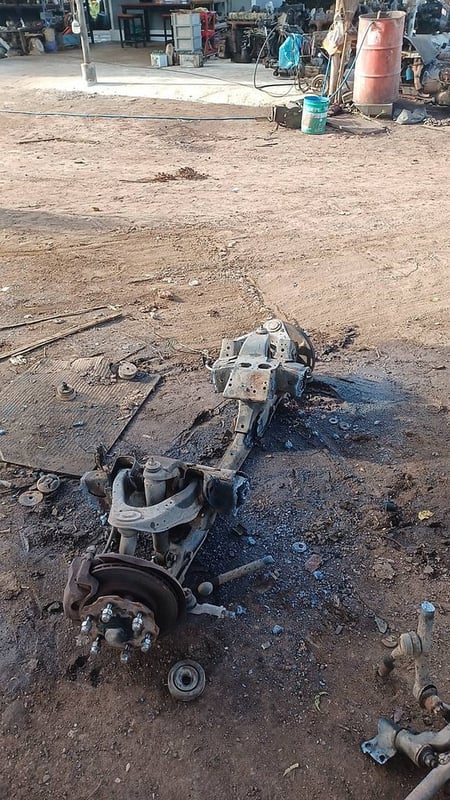 ชุดดุ๋มหน้า นิสสันฟอร์นเทียร์ 3500 บาท พร้อมใช้งาน