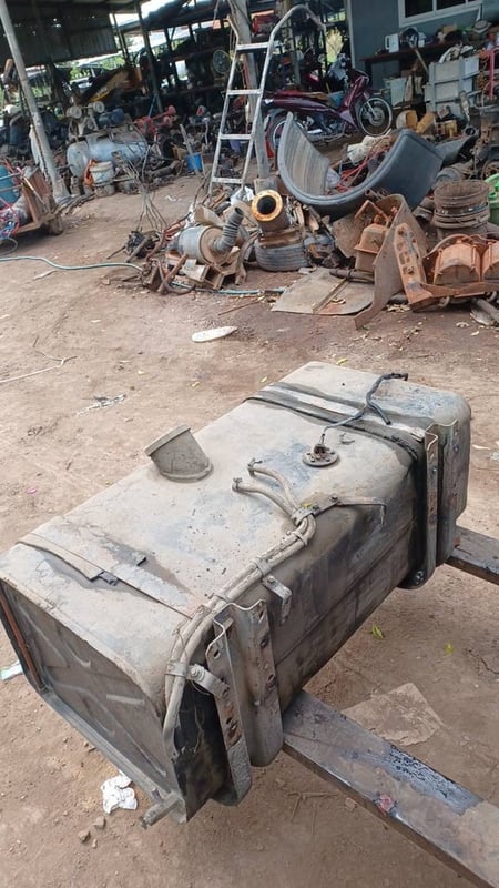 ถังน้ำมัน ISUZU ร็อกกี้ 175 2800 บาท พร้อมใช้งาน ถังน้ำมัน ISUZU ร็อกกี้ 175 2800 บาท พร้อมใช้งาน
