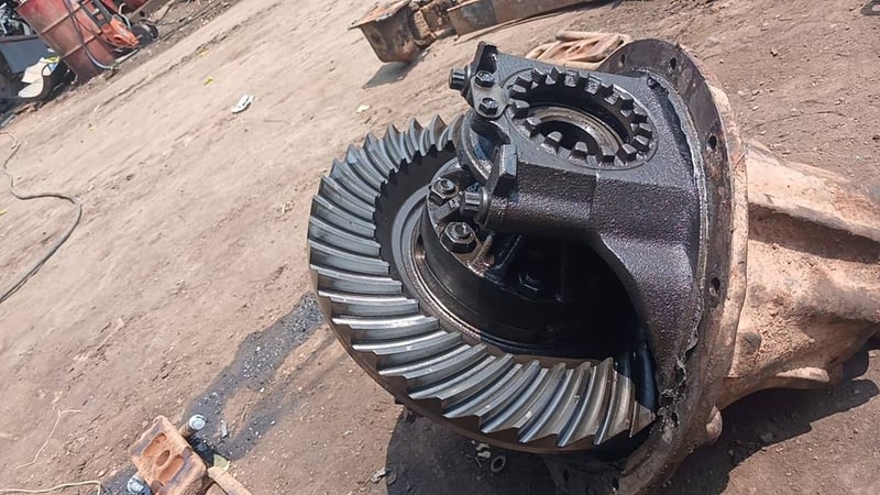 เฟื่อง ท้ายF ISUZU เฟื่อง 6-41 7-41 ชุดละ 12000 บาท พร้อมใช้งาน 