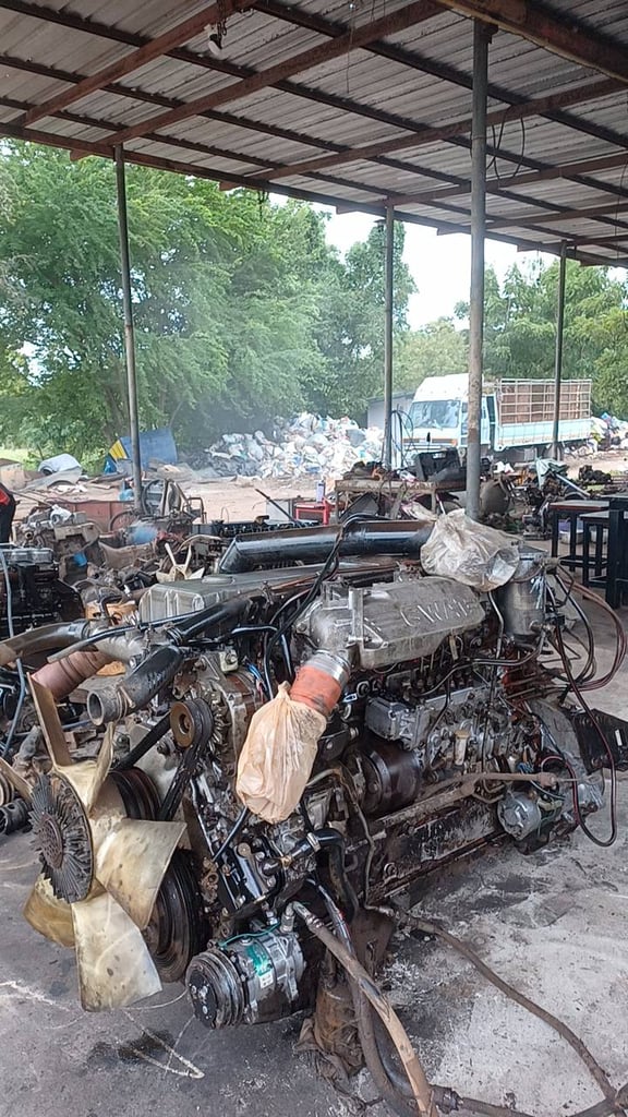 เครื่อง ISUZU 6WA1 360 แรงม้า 69000 บาท พร้อมใช้งาน