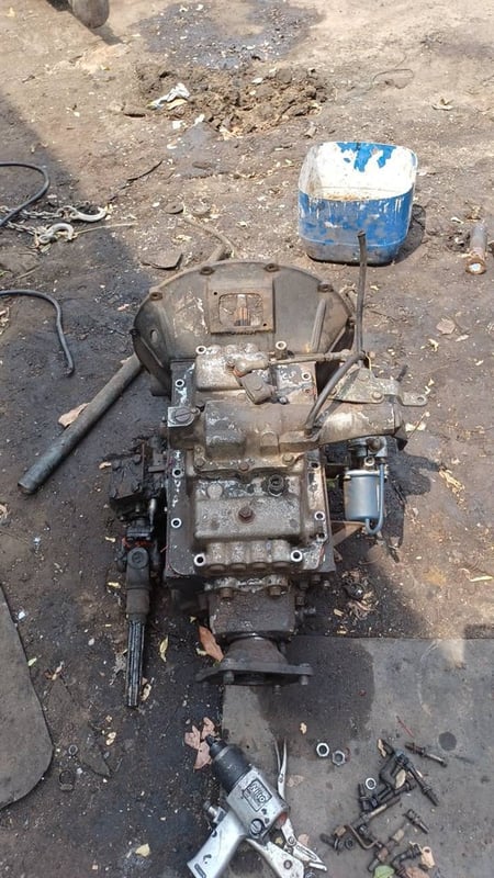 เกียร์ ISUZU ร็อกกี้ 175แรง FVM 24000 บาท พร้อมเกียร์ ฝาก