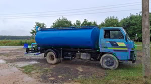 ขายรถหกล้อบรรทุกน้ำถัง6000ลิตร