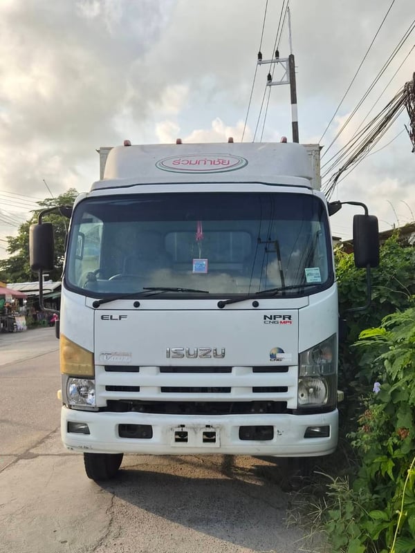 ISUZU NPR CNG MPI 6 ล้อตู้ 10 บาน