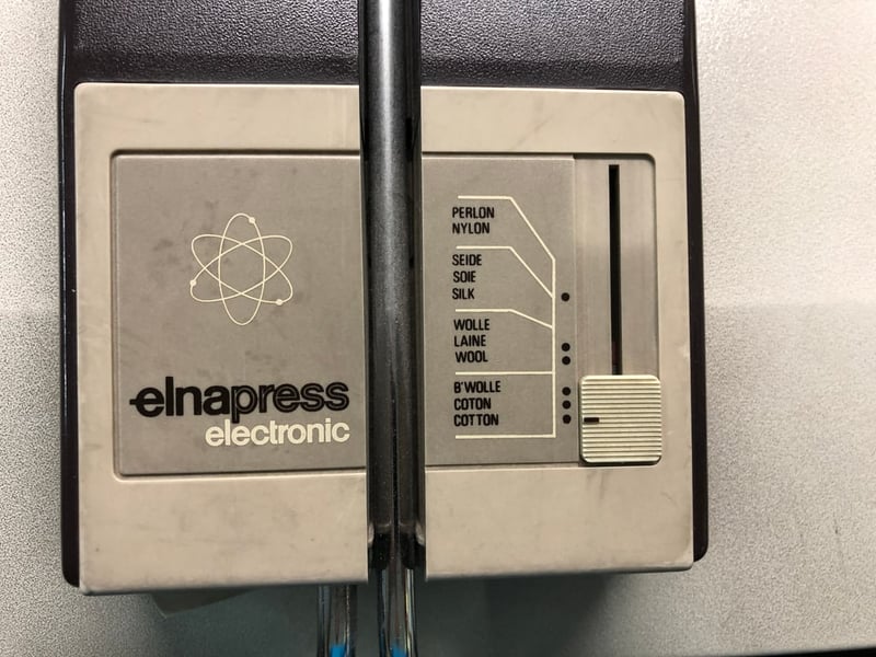 เครื่องรีดผ้ากดทับ Elna Precision (สวิตเซอร์แลนด์) เครื่องรีดผ้ากดทับ Elna Precision (สวิตเซอร์แลนด์)