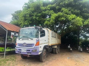 รถสวย พร้อมใช้งาน