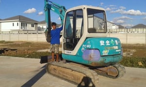 ขายรถแบ็คโฮpc40-7