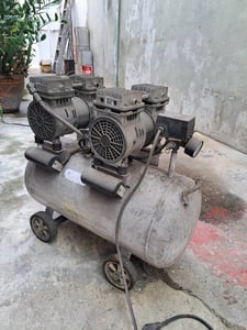 ปั๊มลม ยี่ห้อ puma ขนาดเล็ก