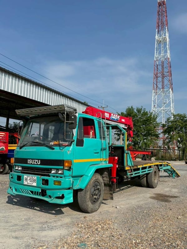 ISUZU FRR 175แรงม้า รถบรรทุก 6ล้อ กระบะเหล็กติดเครน ปี1995