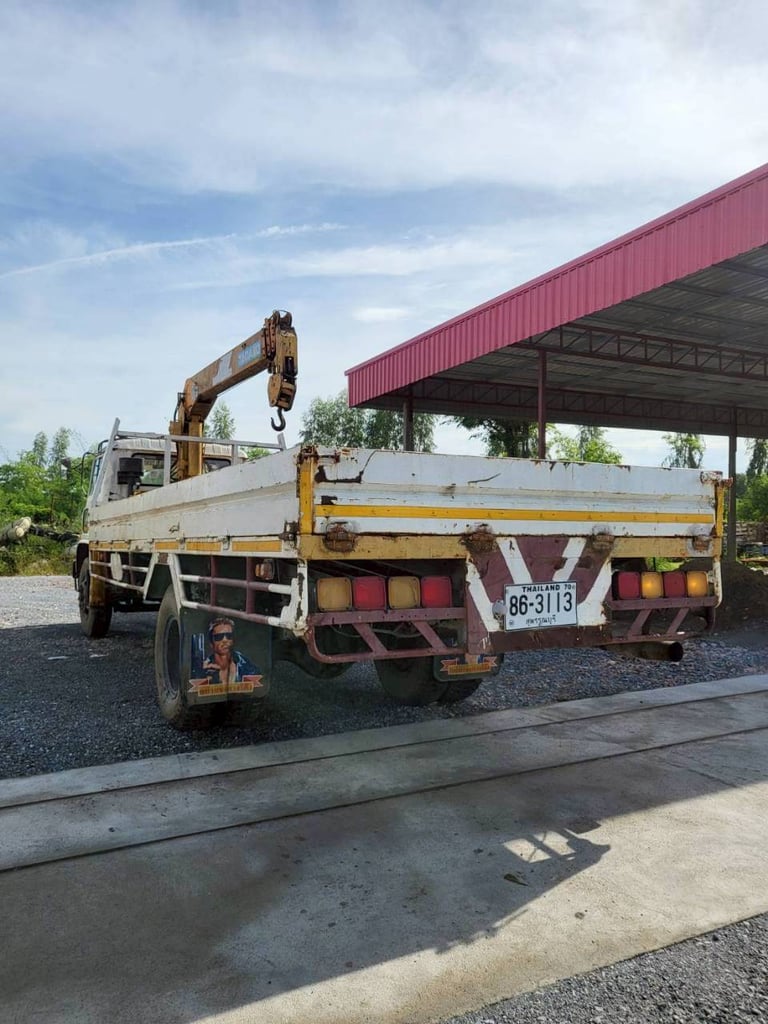 HINO FF 168แรงม้า รถบรรทุก 6ล้อ กระบะเหล็ก ปี1987 HINO FF 168แรงม้า รถบรรทุก 6ล้อ กระบะเหล็ก ปี1987