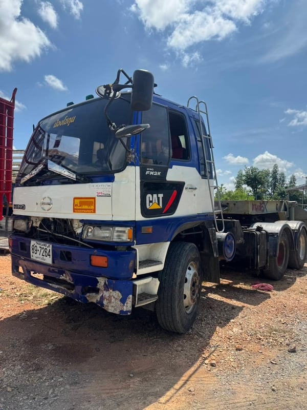 HINO FM 260แรงม้า รถบรรทุก 10ล้อ หัวลาก เฉพาะหัว ปี2002 HINO FM 260แรงม้า รถบรรทุก 10ล้อ หัวลาก เฉพาะหัว ปี2002