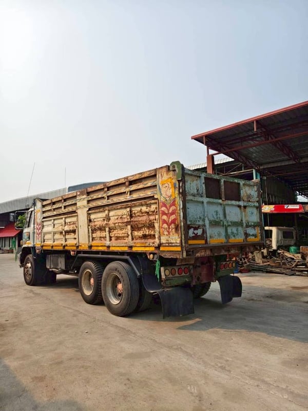 ISUZU FXZ 210แรงม้า รถบรรทุก 10ล้อ ดั้มพ์ ปี1995