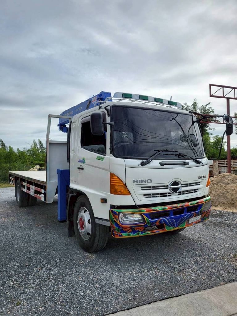 HINO FG 212แรงม้า รถบรรทุก 6ล้อ พื้นเรียบ ปี2010 HINO FG 212แรงม้า รถบรรทุก 6ล้อ พื้นเรียบ ปี2010