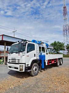 ISUZU FTR 220แรงม้า รถบรรทุก 6ล้อ กระบะเหล็กติดเครน ปี2010 ISUZU FTR 220แรงม้า รถบรรทุก 6ล้อ กระบะเหล็กติดเครน ปี2010