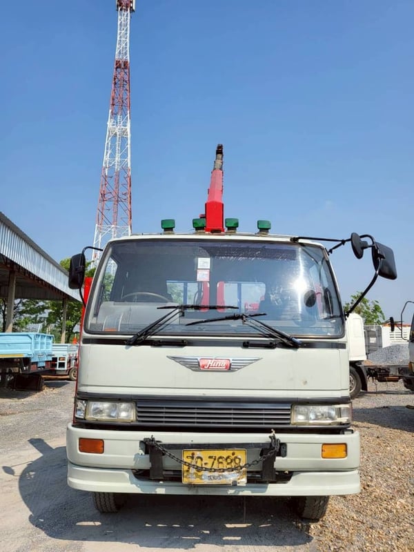 HINO FF 195แรงม้า รถบรรทุก 6ล้อ กระบะเหล็กติดเครน ปี2004