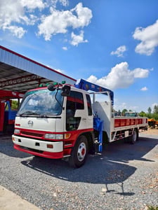 HINO FF 210แรงม้า รถบรรทุก 6ล้อ กระบะเหล็กติดเครน ปี2000