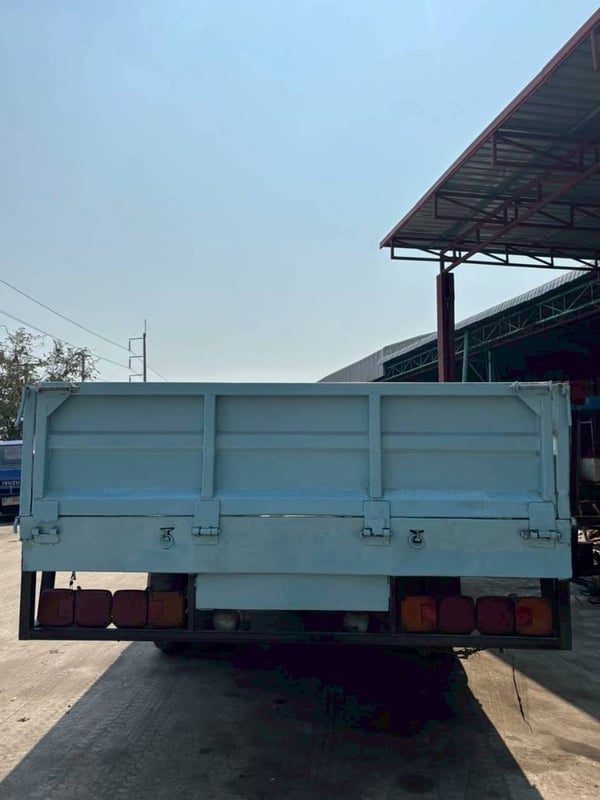 HINO FF 168แรงม้า รถบรรทุก 6ล้อ กระบะเหล็ก ปี2003