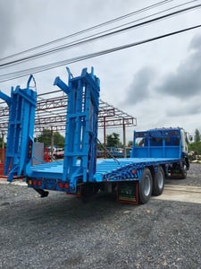 ISUZU FVM 246แรงม้า รถบรรทุก 10ล้อ พื้นเรียบ ปี2012