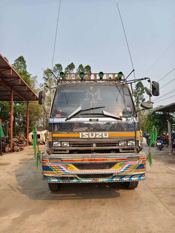 ISUZU FXZ 210แรงม้า รถบรรทุก 10ล้อ ดั้มพ์ ปี1995