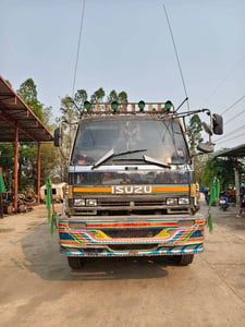 ISUZU FXZ 210แรงม้า รถบรรทุก 10ล้อ ดั้มพ์ ปี1995