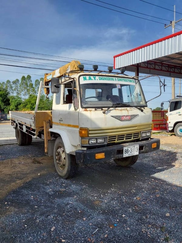 HINO FF 168แรงม้า รถบรรทุก 6ล้อ กระบะเหล็ก ปี1987 HINO FF 168แรงม้า รถบรรทุก 6ล้อ กระบะเหล็ก ปี1987