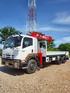 ISUZU FVM 240แรงม้า รถบรรทุก 10ล้อ กระบะเหล็กติดเครน ปี2011 ISUZU FVM 240แรงม้า รถบรรทุก 10ล้อ กระบะเหล็กติดเครน ปี2011