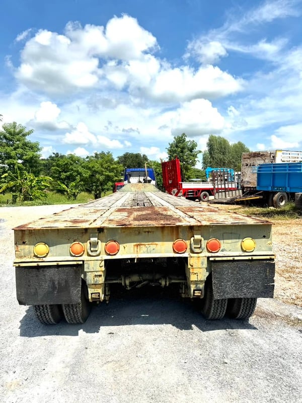 HINO FM 260แรงม้า รถบรรทุก 10ล้อ หัวลาก เฉพาะหัว ปี2002 HINO FM 260แรงม้า รถบรรทุก 10ล้อ หัวลาก เฉพาะหัว ปี2002