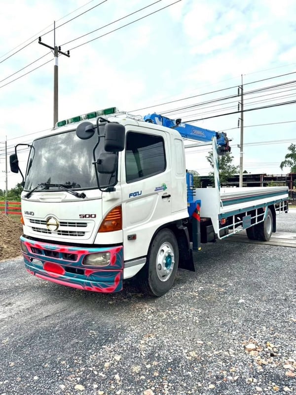HINO FG 212แรงม้า รถบรรทุก 6ล้อ กระบะเหล็กติดเครน ปี2005