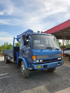 ISUZU FTR 190แรงม้า รถบรรทุก 6ล้อ กระบะเหล็ก ปี2001