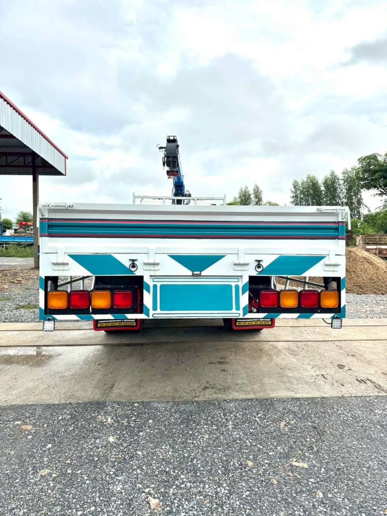 HINO FG 212แรงม้า รถบรรทุก 6ล้อ กระบะเหล็ก ปี2005 HINO FG 212แรงม้า รถบรรทุก 6ล้อ กระบะเหล็ก ปี2005