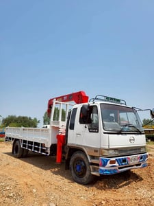 HINO FF 195แรงม้า รถบรรทุก 6ล้อ กระบะเหล็กติดเครน ปี1996