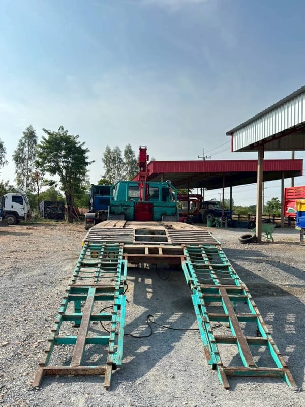 ISUZU FRR 175แรงม้า รถบรรทุก 6ล้อ กระบะเหล็กติดเครน ปี1995 ISUZU FRR 175แรงม้า รถบรรทุก 6ล้อ กระบะเหล็กติดเครน ปี1995