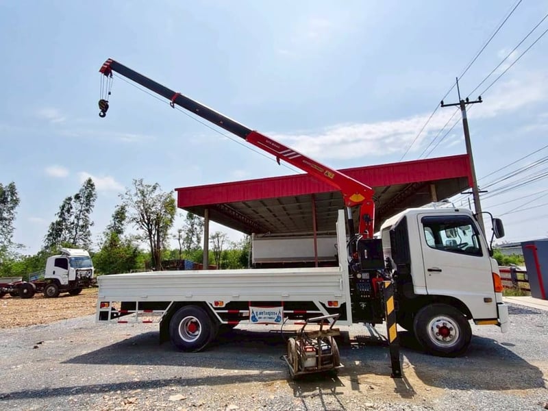 HINO FC 144แรงม้า รถบรรทุก 6ล้อ กระบะเหล็กติดเครน ปี2003