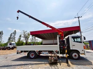 HINO FC 144แรงม้า รถบรรทุก 6ล้อ กระบะเหล็กติดเครน ปี2003