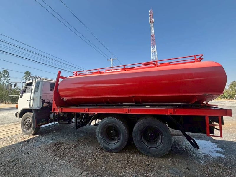 ISUZU ร็อกกี้ รถน้ำ