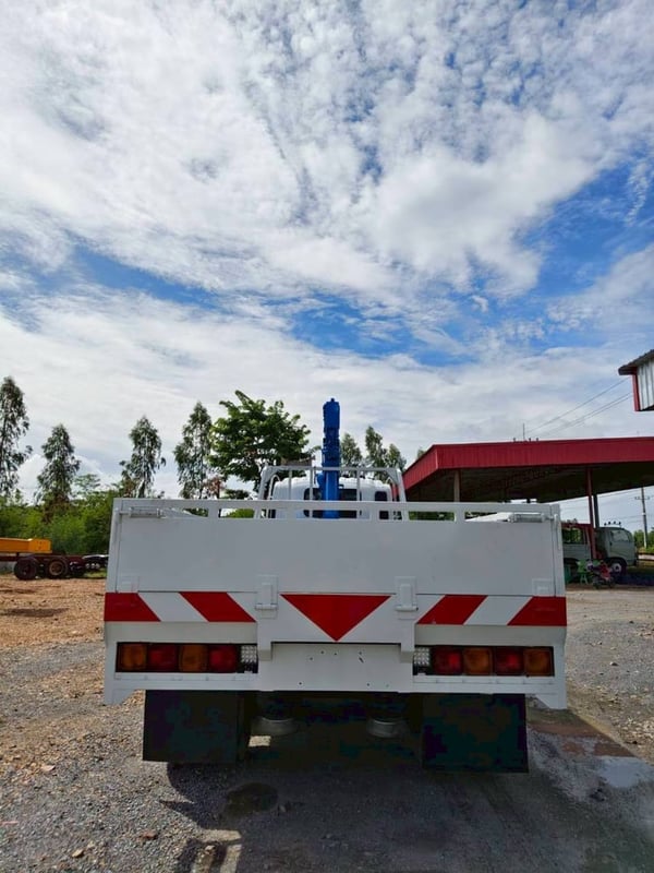 ISUZU FTR 220แรงม้า รถบรรทุก 6ล้อ กระบะเหล็กติดเครน ปี2010 ISUZU FTR 220แรงม้า รถบรรทุก 6ล้อ กระบะเหล็กติดเครน ปี2010