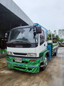ISUZU FTR 240แรงม้า รถบรรทุก 6ล้อ กระบะเหล็ก ปี2003