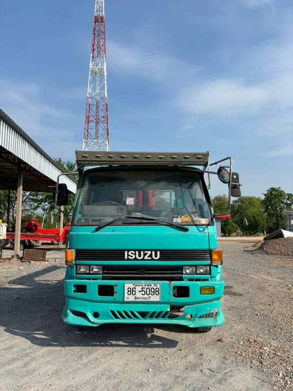 ISUZU FRR 175แรงม้า รถบรรทุก 6ล้อ กระบะเหล็กติดเครน ปี1995 ISUZU FRR 175แรงม้า รถบรรทุก 6ล้อ กระบะเหล็กติดเครน ปี1995