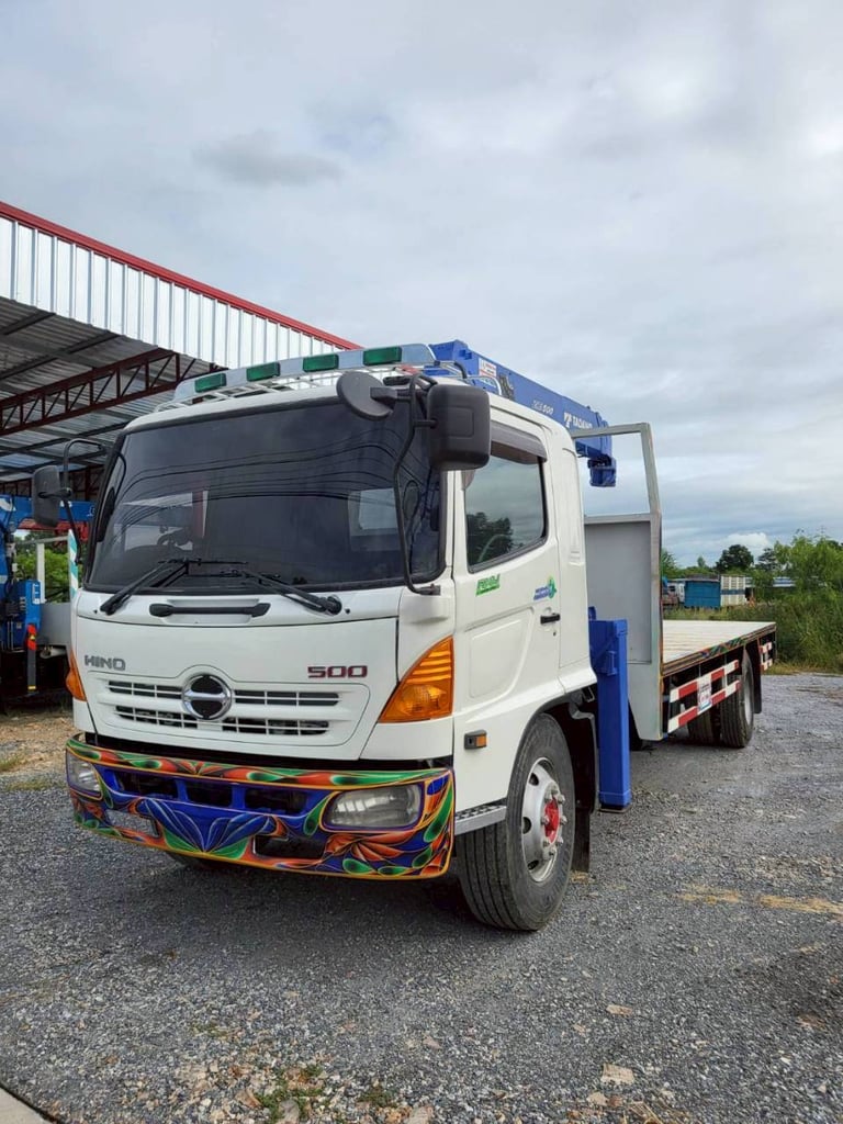 HINO FG 212แรงม้า รถบรรทุก 6ล้อ พื้นเรียบ ปี2010 HINO FG 212แรงม้า รถบรรทุก 6ล้อ พื้นเรียบ ปี2010