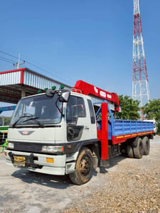 HINO FF 195แรงม้า รถบรรทุก 6ล้อ กระบะเหล็กติดเครน ปี2004