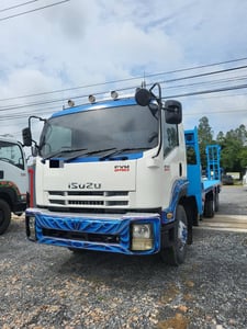 ISUZU FVM 246แรงม้า รถบรรทุก 10ล้อ พื้นเรียบ ปี2012