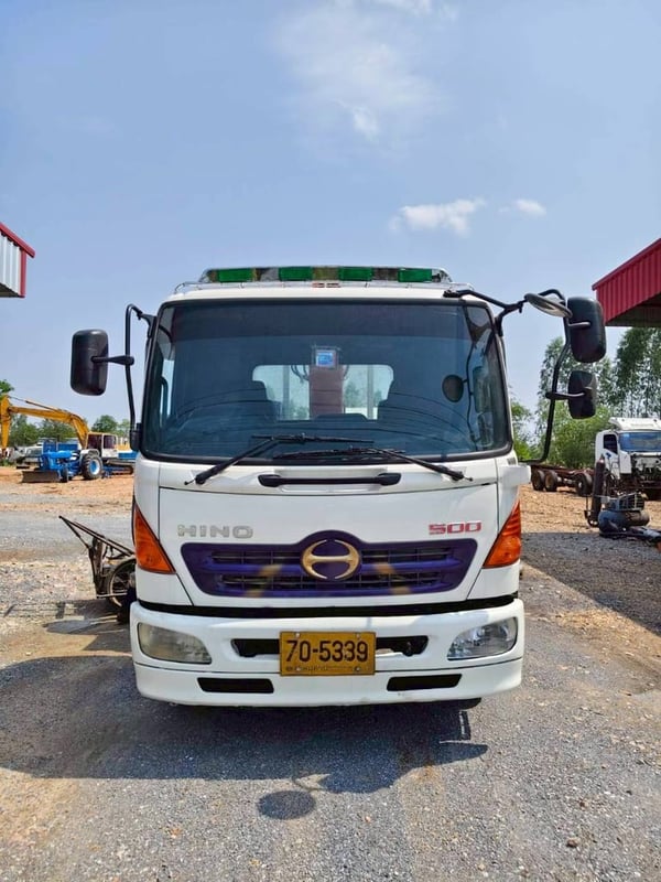 HINO FC 144แรงม้า รถบรรทุก 6ล้อ กระบะเหล็กติดเครน ปี2003