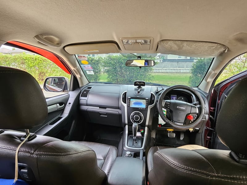 ขาย Isuzu D-MAX Cab-4  ดีเซล 3.0 Vcross Z-Prestige 4WD