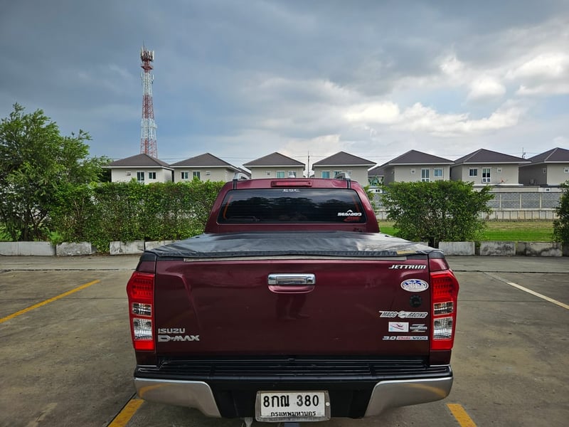 ขาย Isuzu D-MAX Cab-4  ดีเซล 3.0 Vcross Z-Prestige 4WD