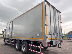 ISUZU FVM 240แรงม้า รถบรรทุก 10ล้อ ตู้เย็น ปี2011 ISUZU FVM 240แรงม้า รถบรรทุก 10ล้อ ตู้เย็น ปี2011