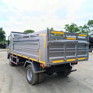 ISUZU NPR 150แรงม้า รถบรรทุก 6ล้อ ดั้มพ์ ปี2015