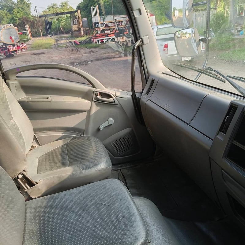 ขายรถ10ล้ออีซูซุตู้ยาว9.80ม