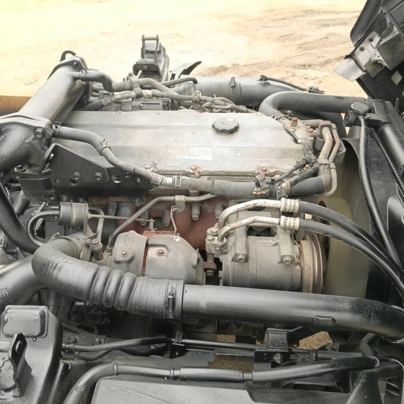 ISUZU NPR 150แรงม้า รถบรรทุก 6ล้อ ดั้มพ์ ปี2015